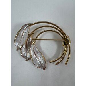 Jewelry - Vintage CORO Marked Leaf Swirl Brooch‎ Pin Silver and Gold Tone Metal
